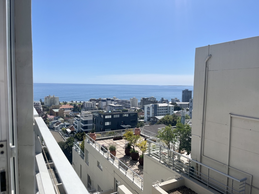 To Let 2 Bedroom Property for Rent in Sea Point Western Cape